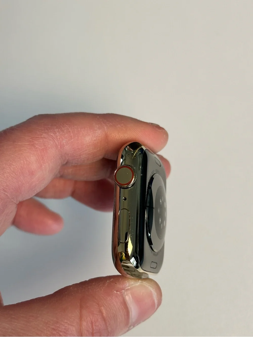 Apple Watch Series 7 (GPS + Cellular, 45mm) Gold